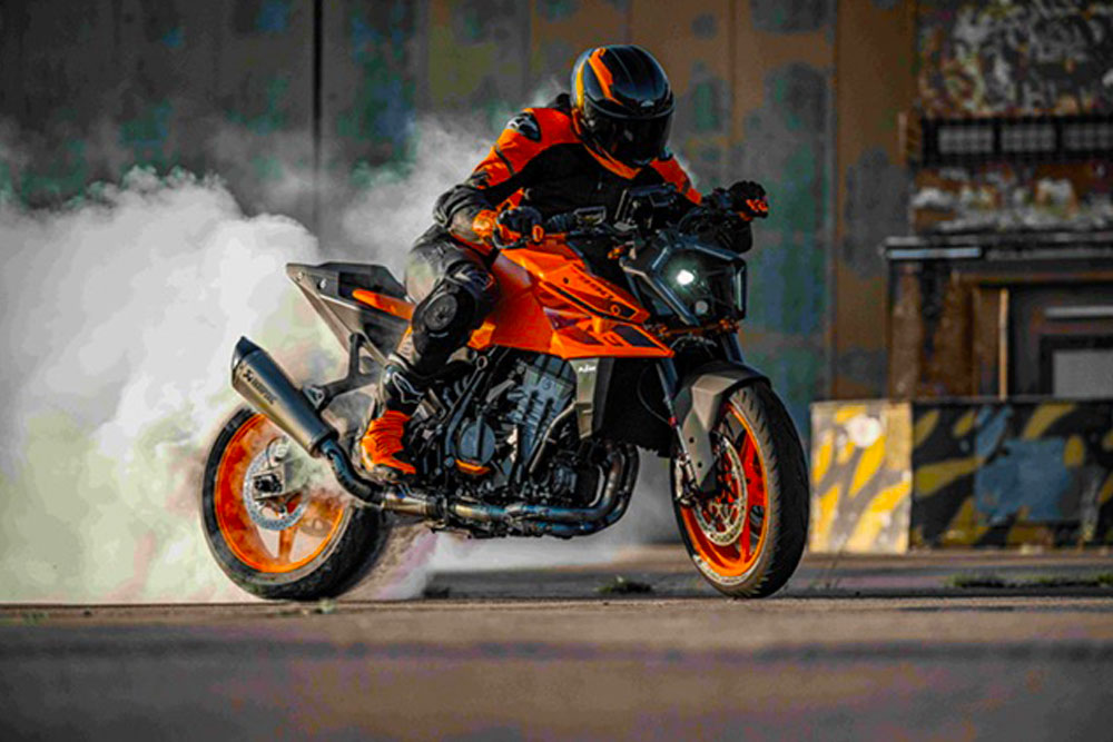 KTM 990