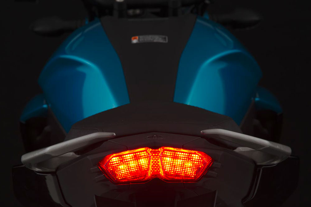 Yamaha FZ25