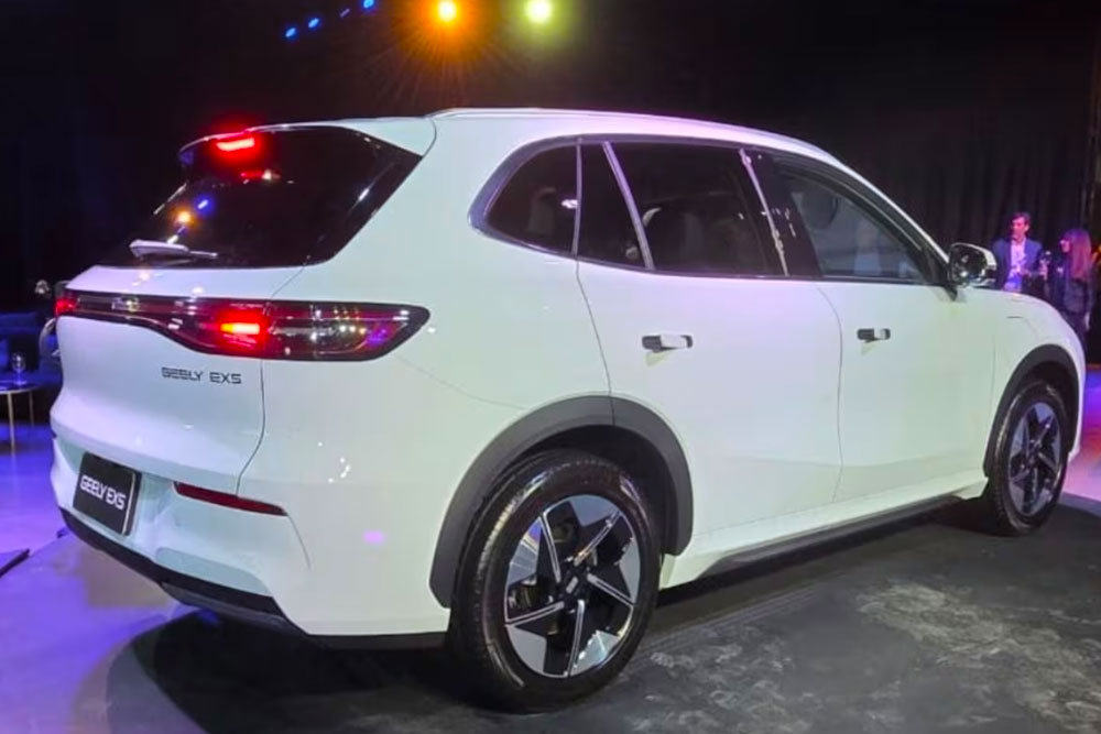 Geely EX5