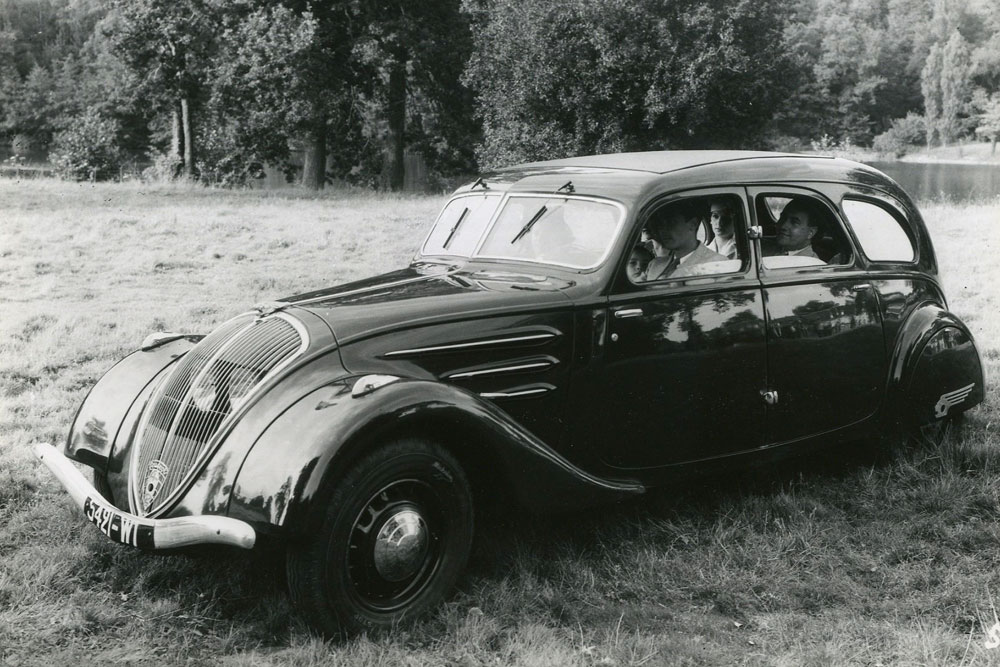 PEUGEOT 402